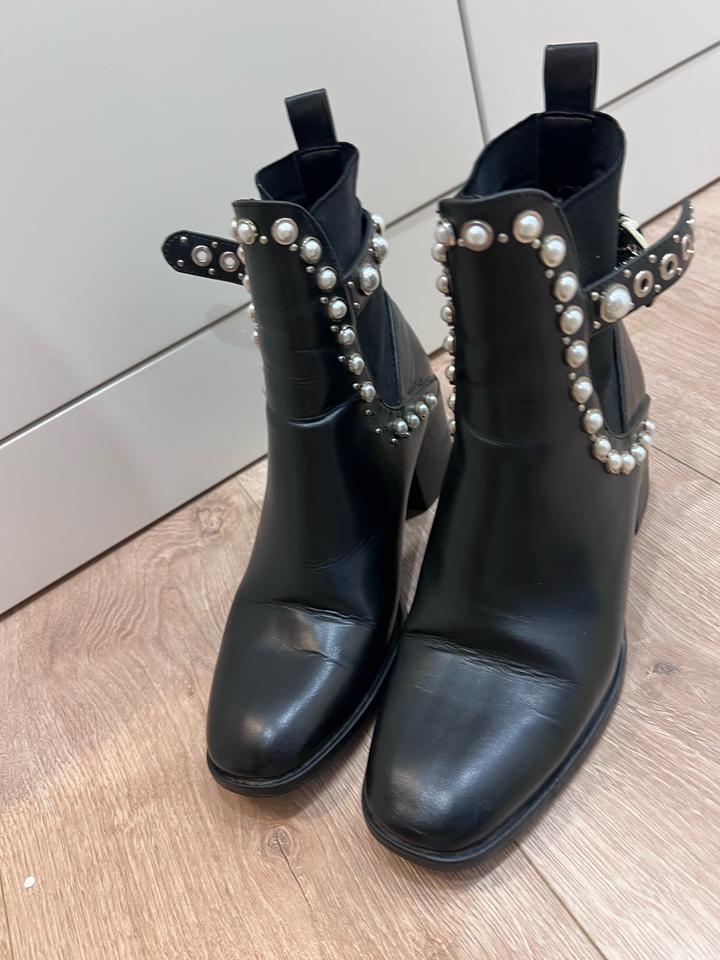 Zara Женские ботинки с декором из жемчуга