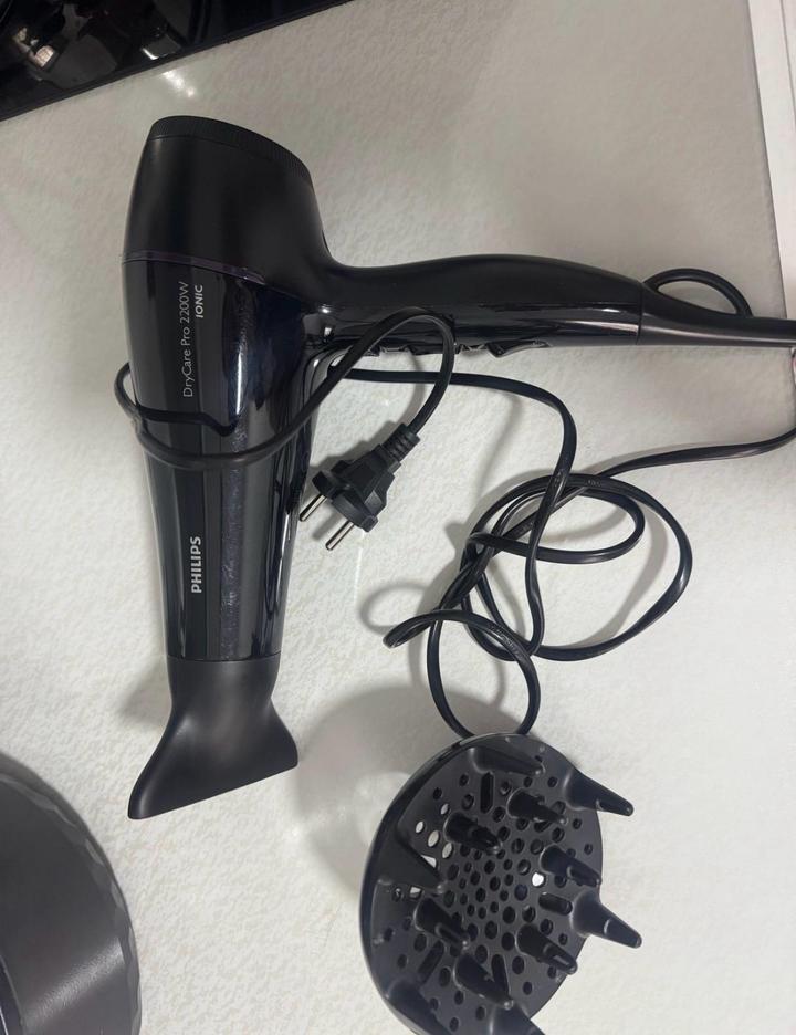 Фен Philips DryCare Pro 2200W