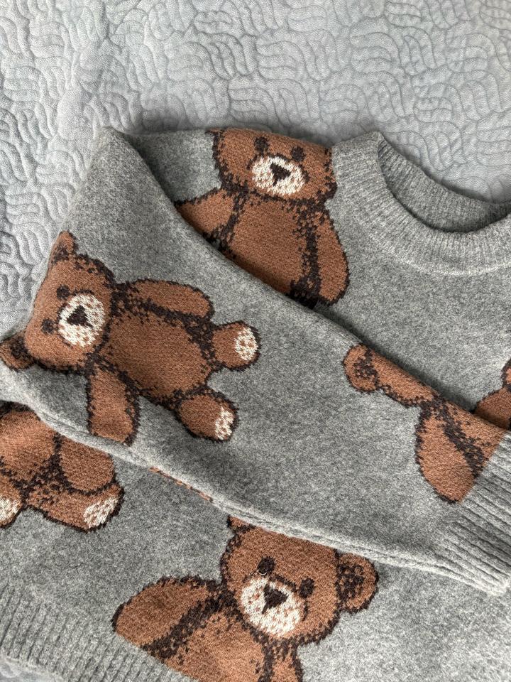 Джемпер с принтом мишек Bershka