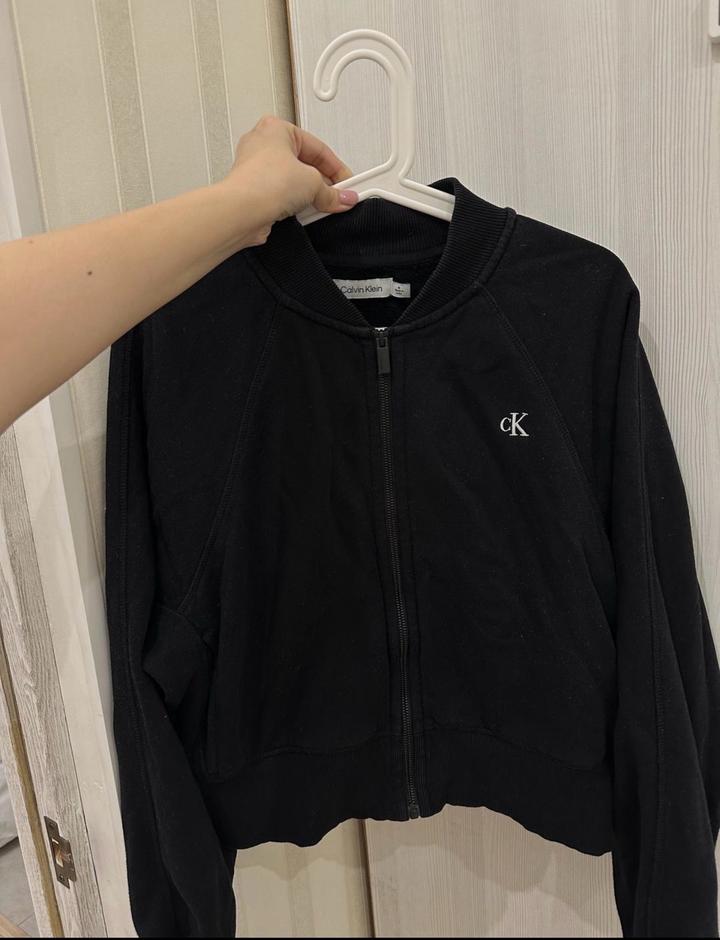 Женский бомбер Calvin Klein