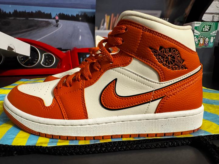 Nike