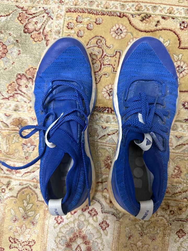 Кроссовки adidas
