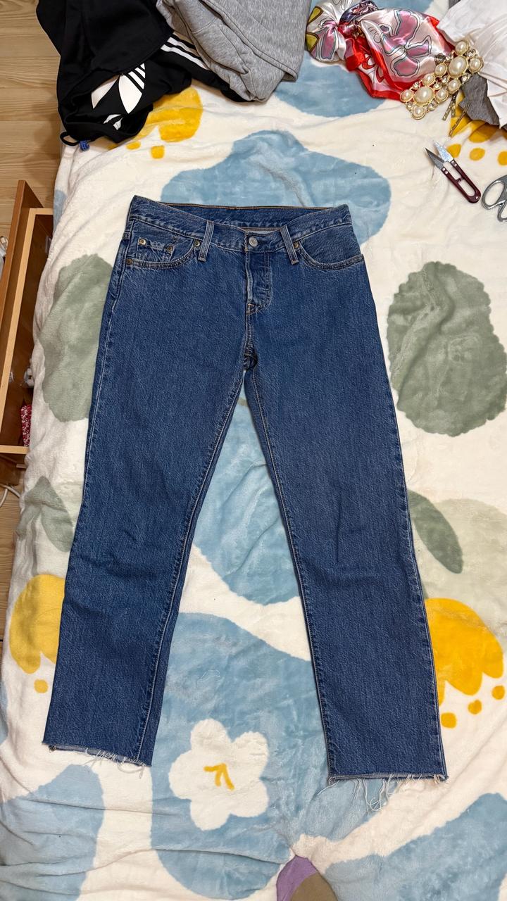 Levi's