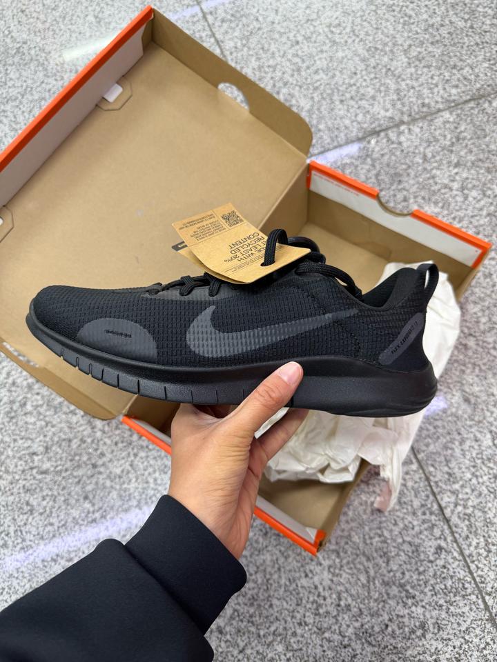 Nike (40,41,42 размеры )