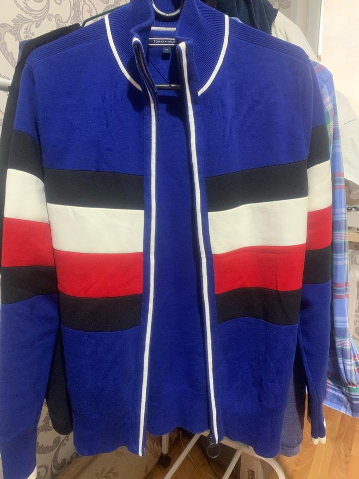 Толстовка Tommy Hilfiger с молнией и полосками