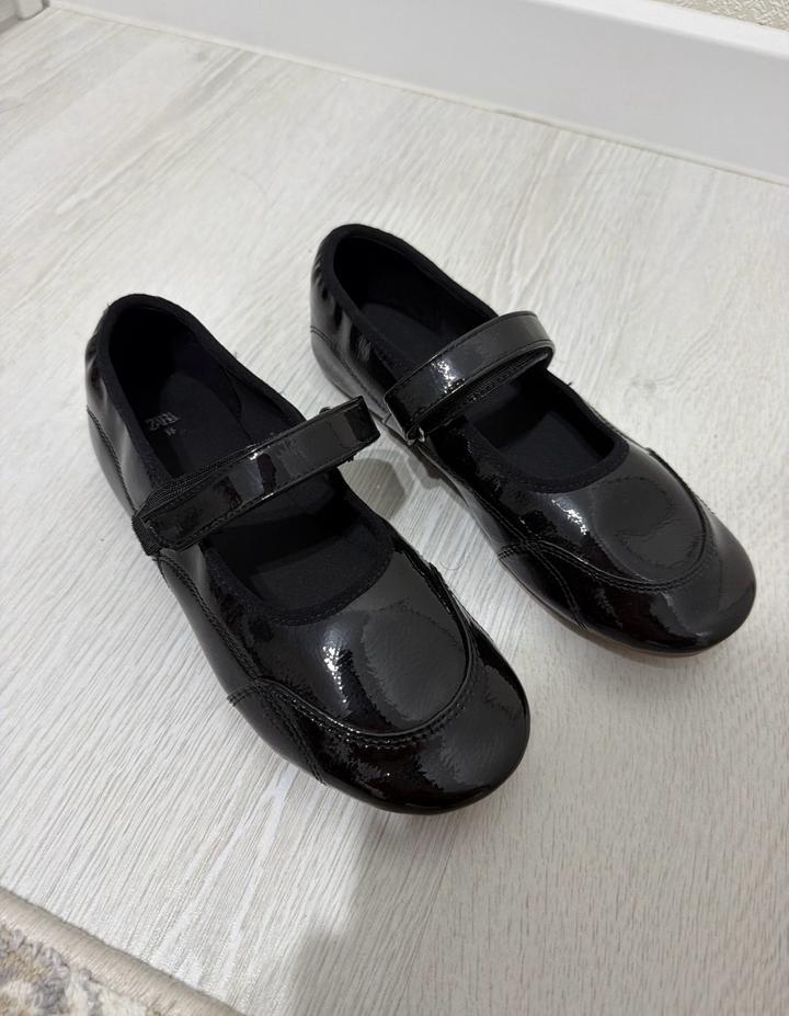 Детские туфли ZARA