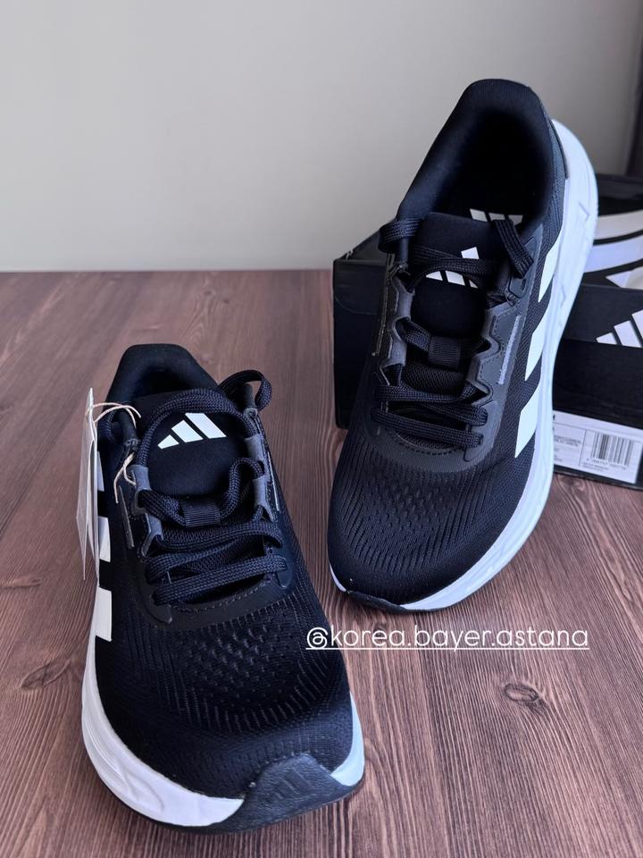 Кроссовки adidas