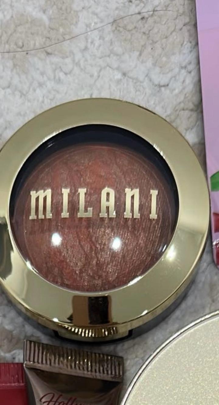 Румяна Milani компактные