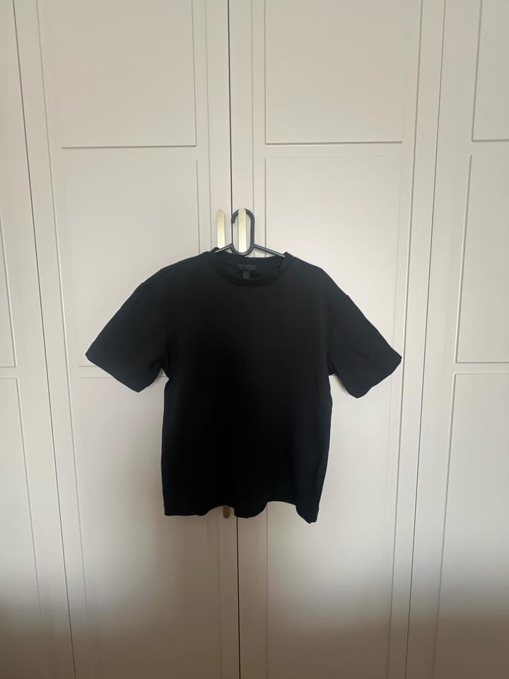 H&M
