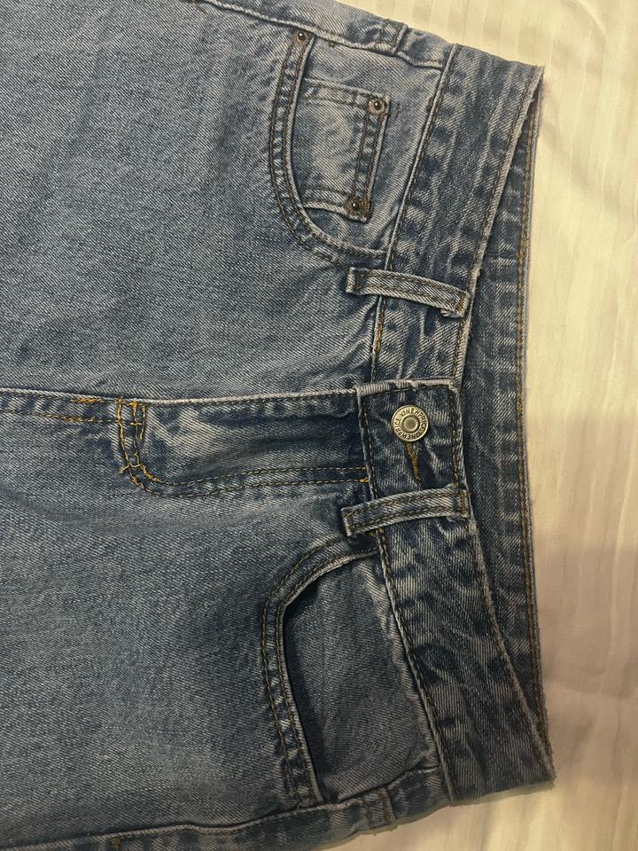 Джинсы Levi's
