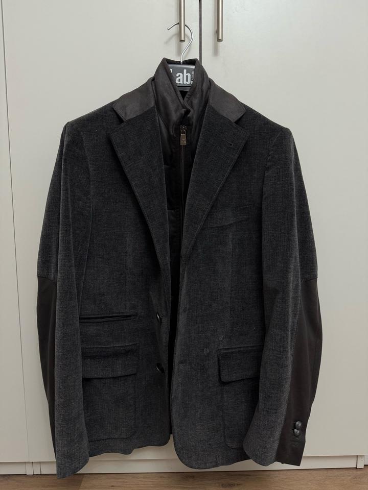 Мужской пиджак Corneliani