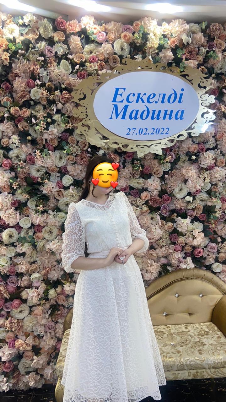 Кружевное белое платье