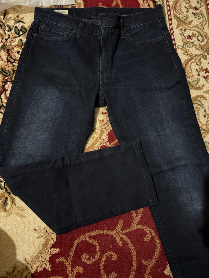 Levi's