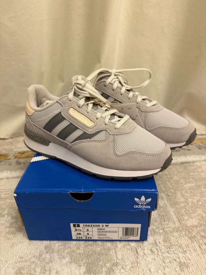 Кроссовки adidas Treziod 2 W