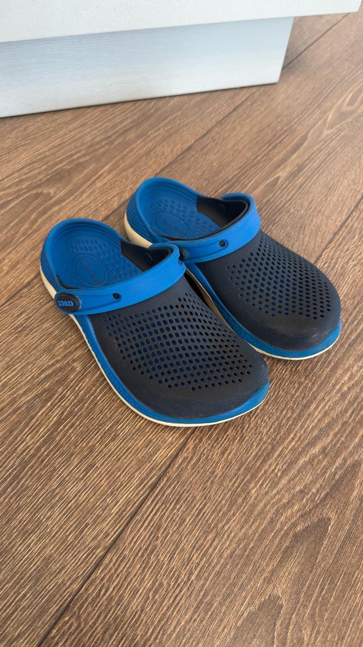 Crocs