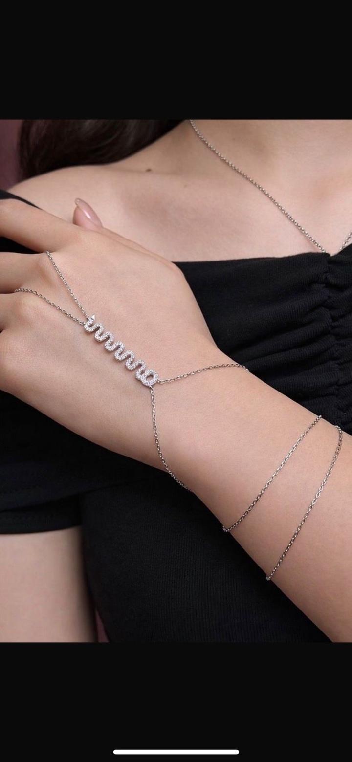 La Lune jewellery store