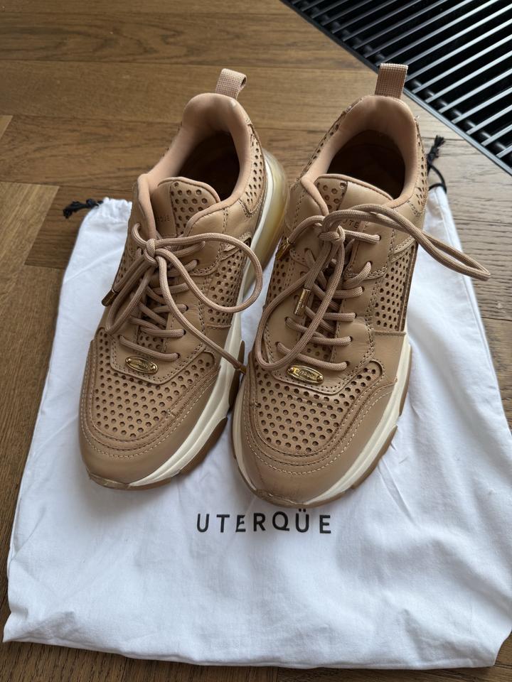 Uterque
