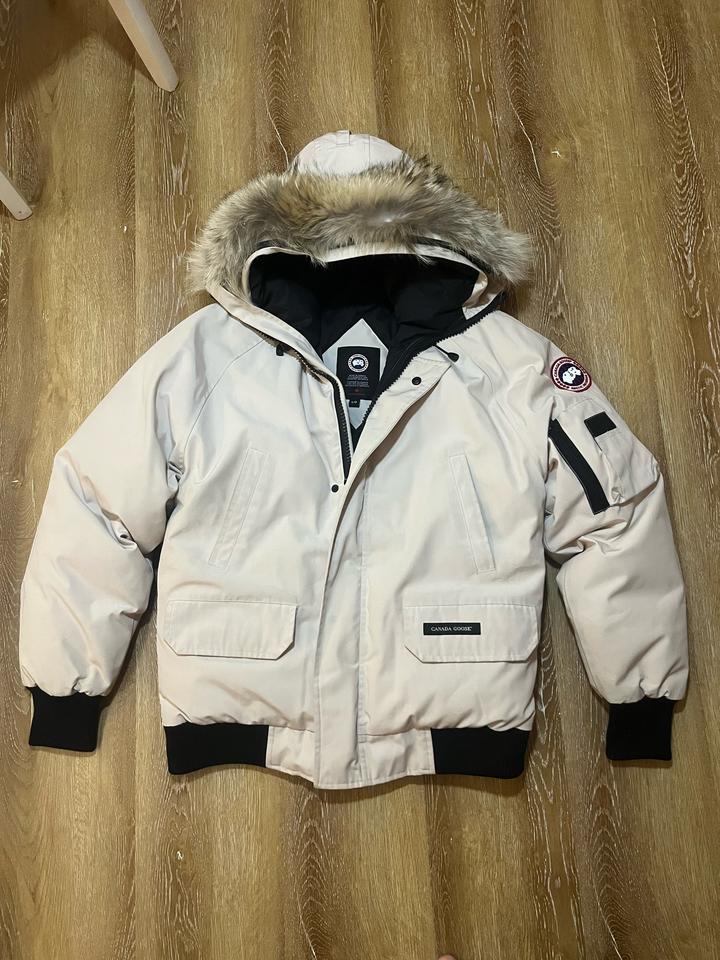 Пуховик Canada Goose