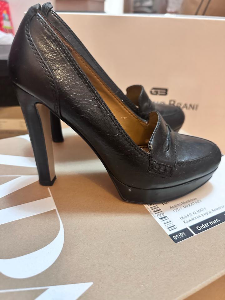 Nine West
