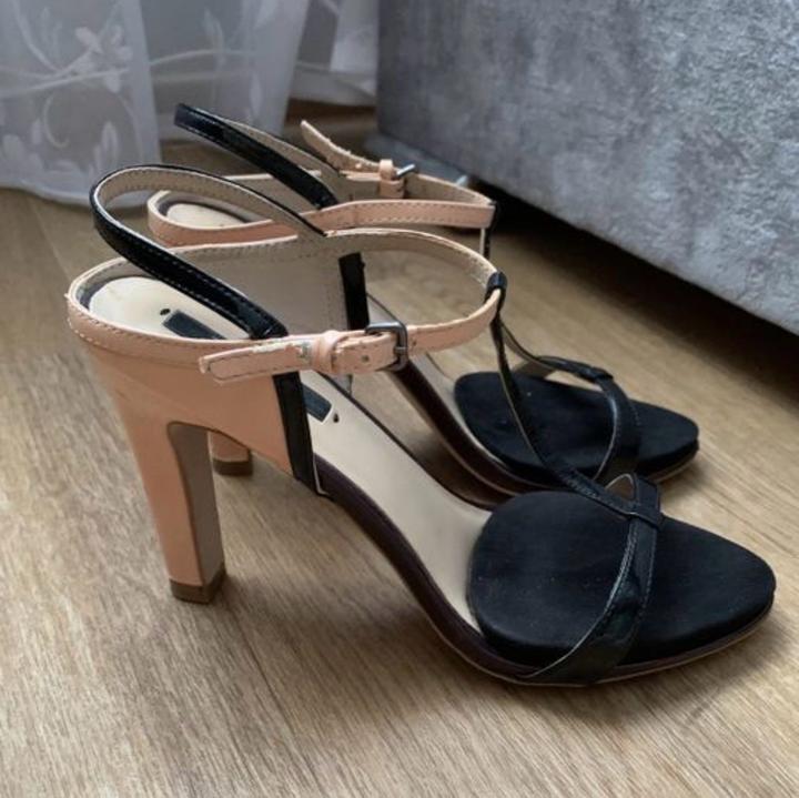 Босоножки ZARA