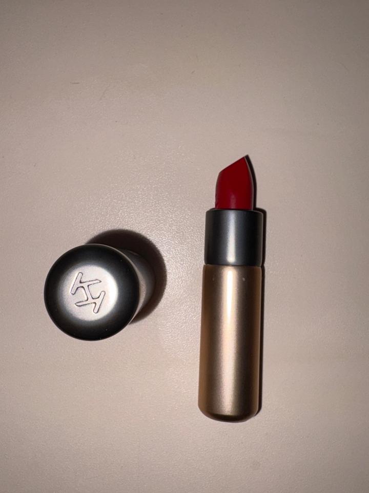 Губная помада KIKO MILANO