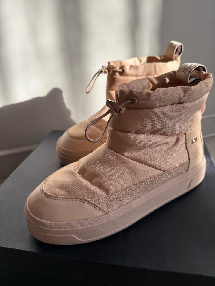 Tommy Hilfiger