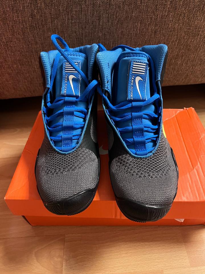 Nike