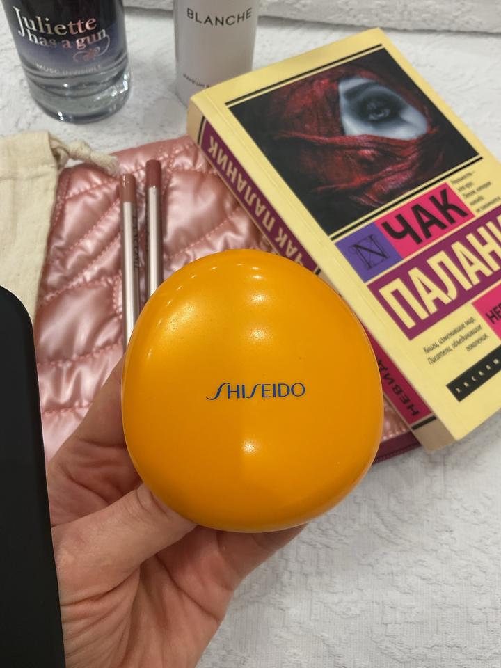 Тональное средство с эффектом загара Shiseido Tanning Compact Foundation SPF 10