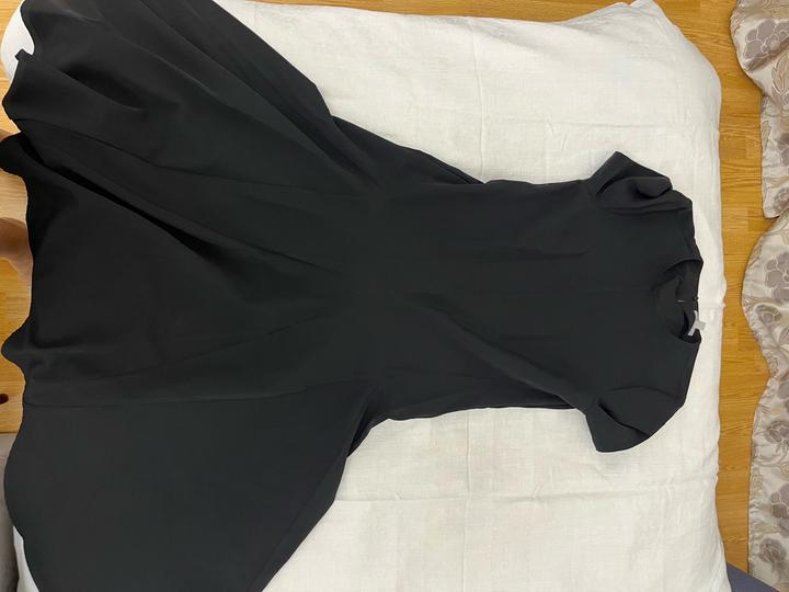 ПлатьеH&M