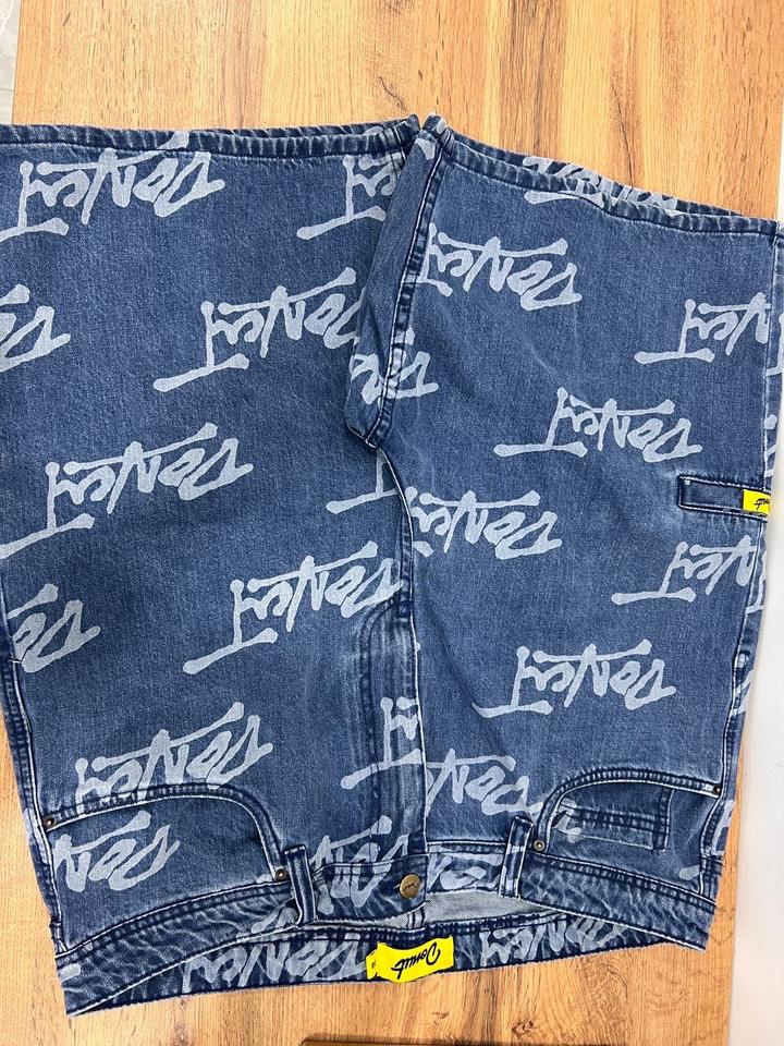 Zumiez