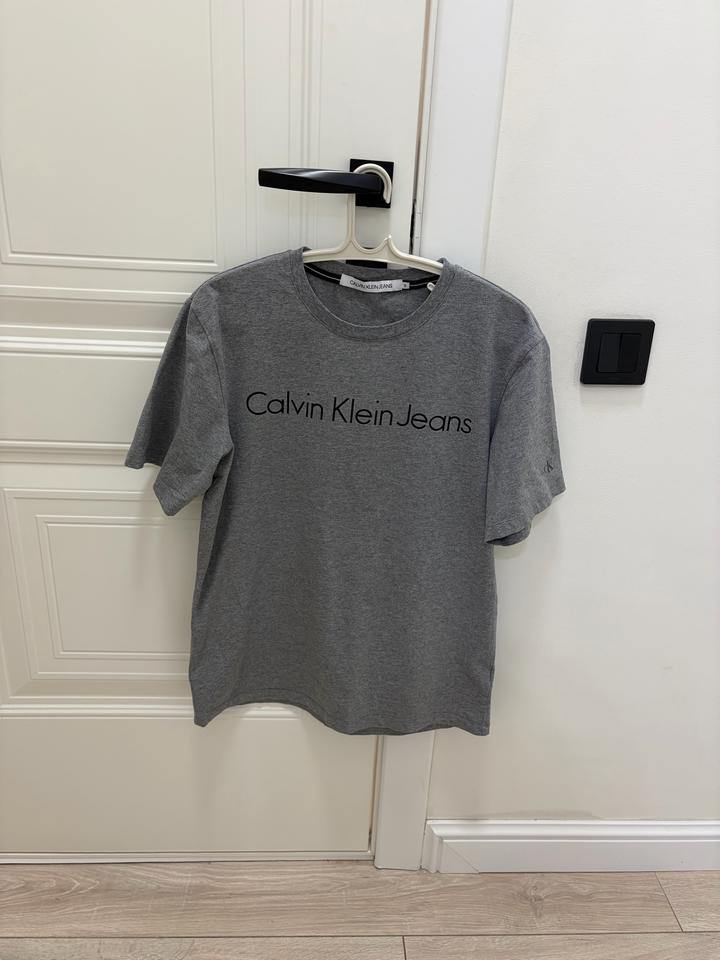 Футболка Calvin Klein Jeans