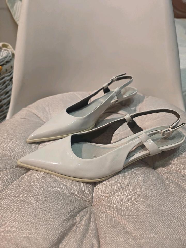 Лодочки Zara