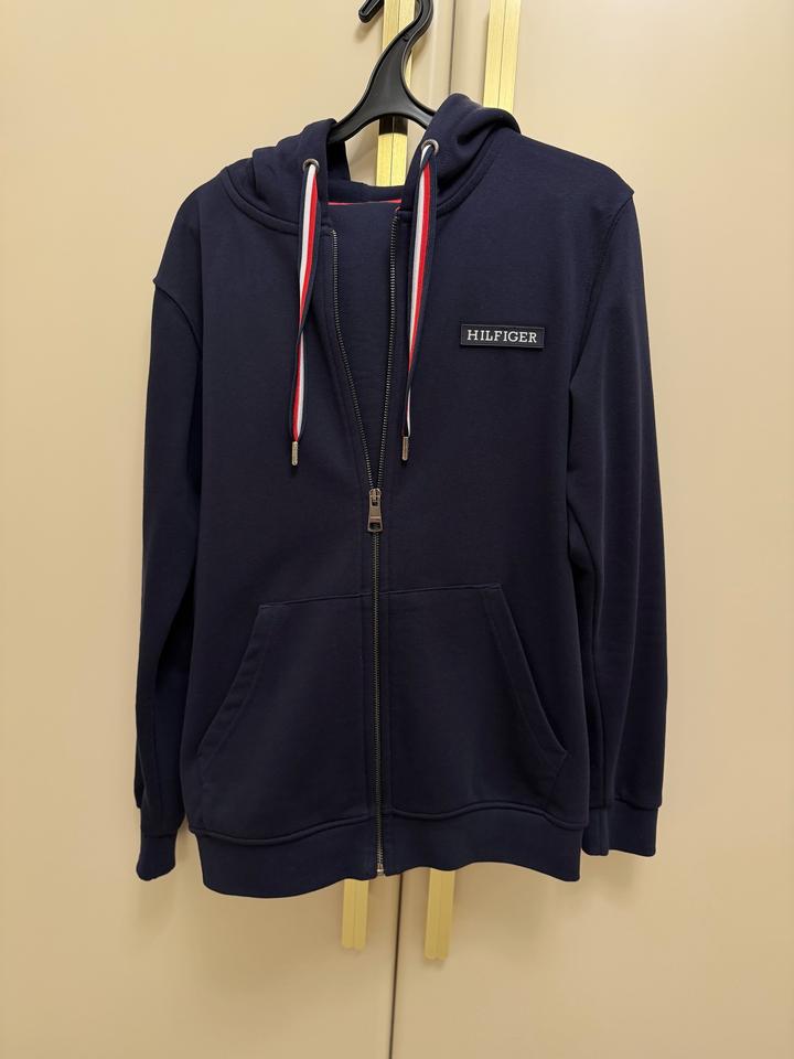 Tommy Hilfiger