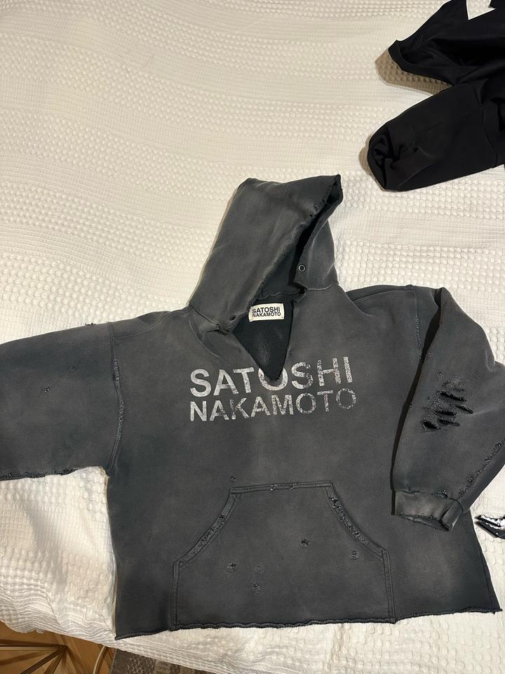 Худи Satoshi Nakamoto