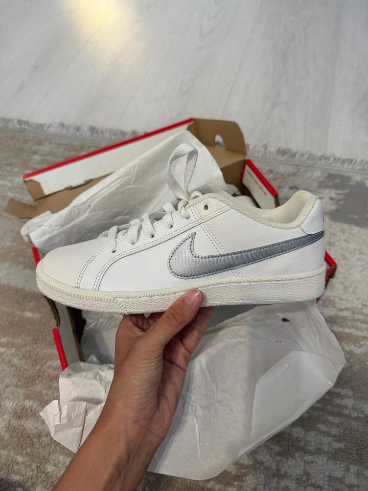 Кроссовки Nike Court Royale