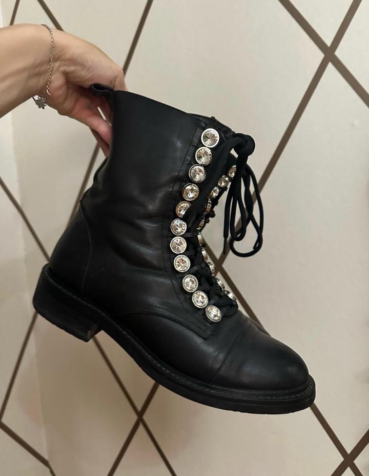 Zara Ботинки со стразами Зимние