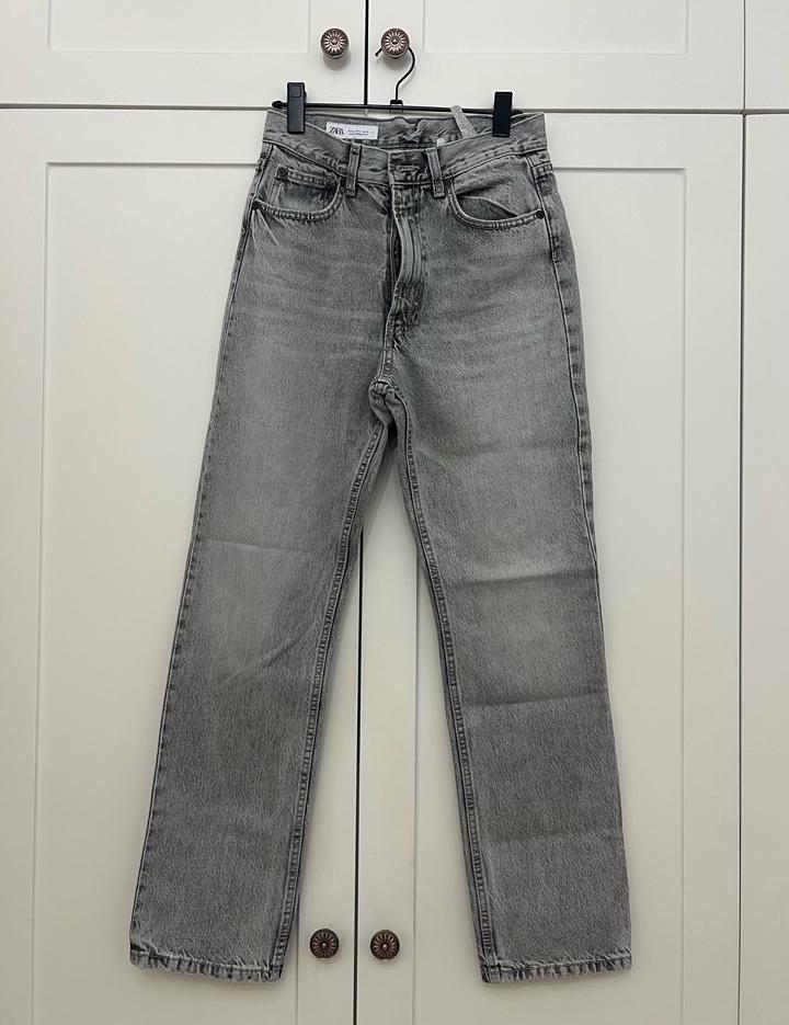 Джинсы Zara