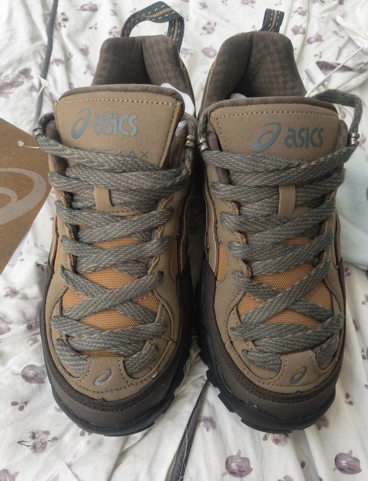 ASICS