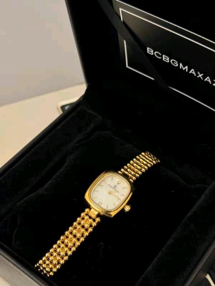 BCBGMaxAzria