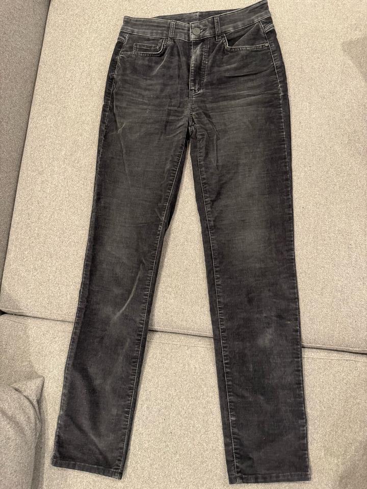 Джинсы Massimo Dutti