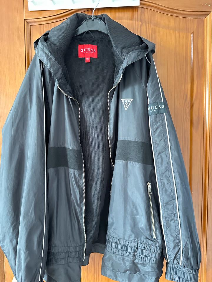 Ветровка Guess