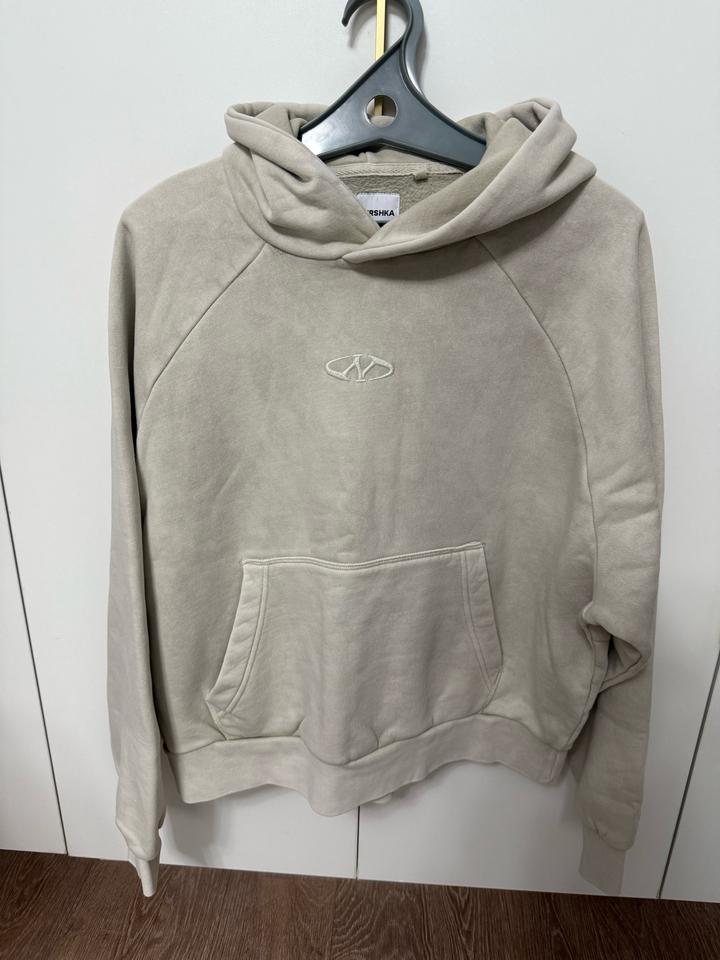 Худи Bershka