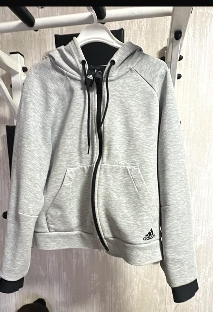 Толстовка adidas