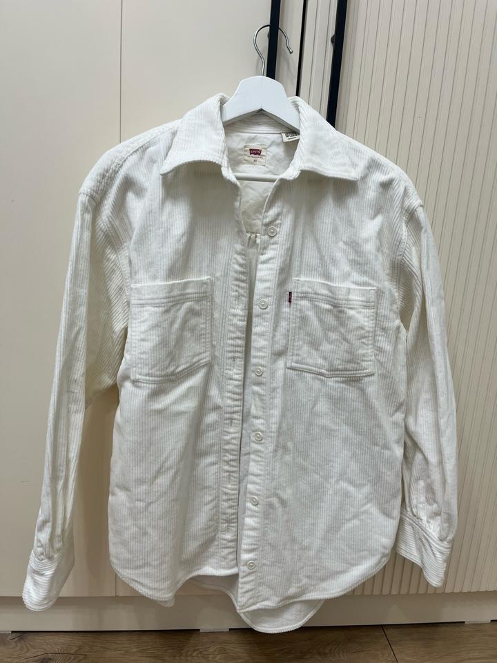 Levi's
