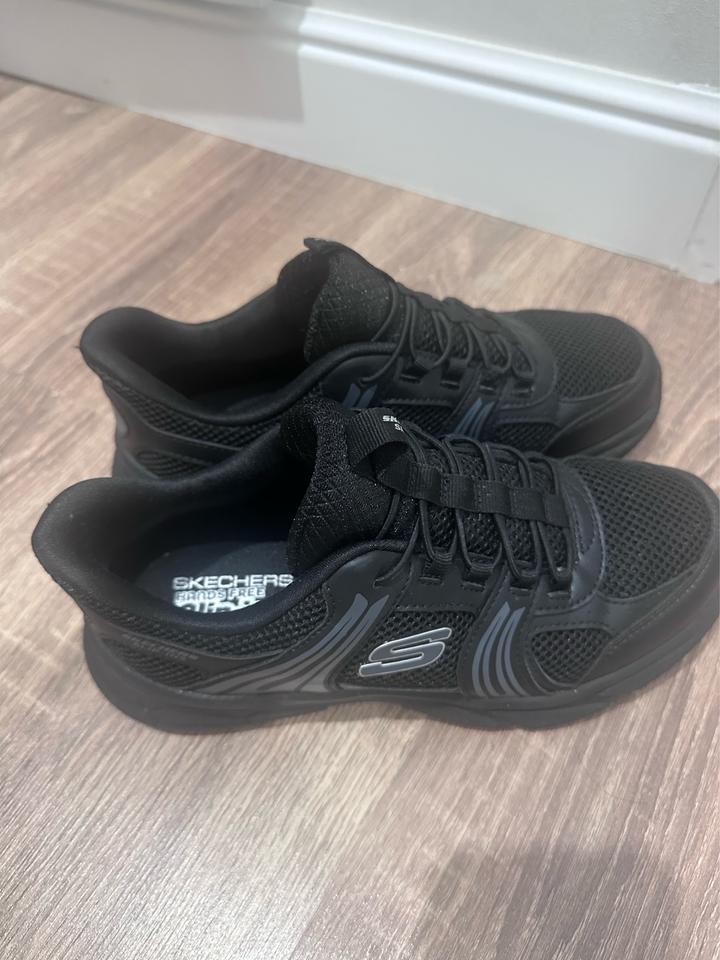 Skechers