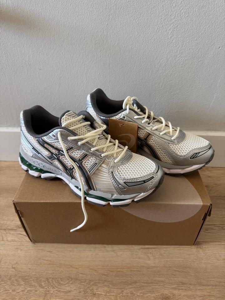 ASICS