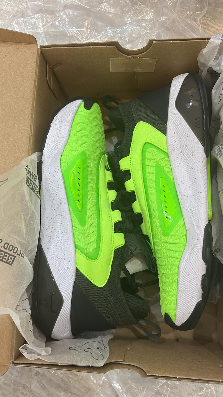 Кроссовки Under Armour