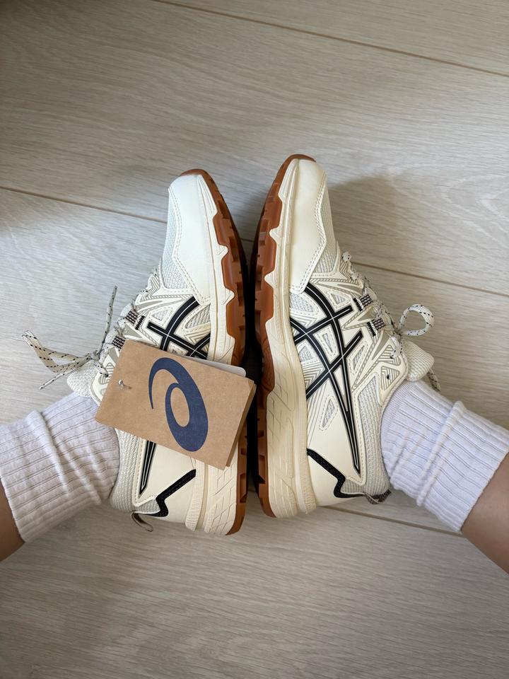 ASICS