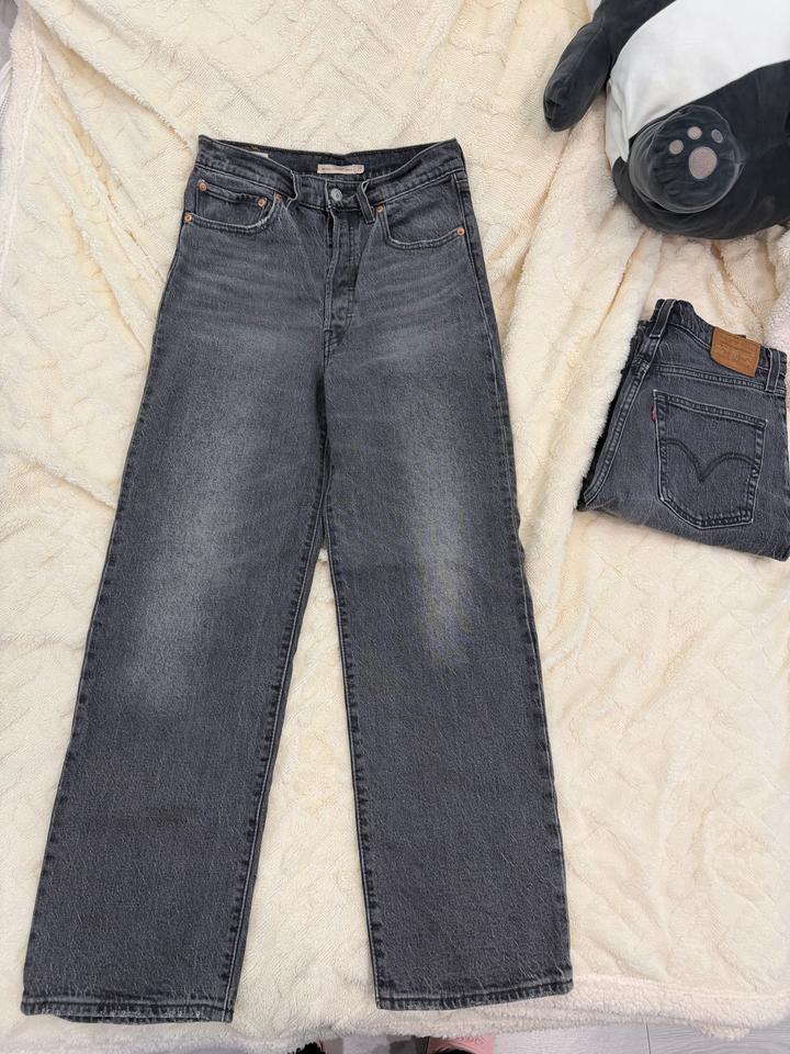 джинсы Levi's серые прямые высокая посадка  Levi's Ribcage Straight Ankle