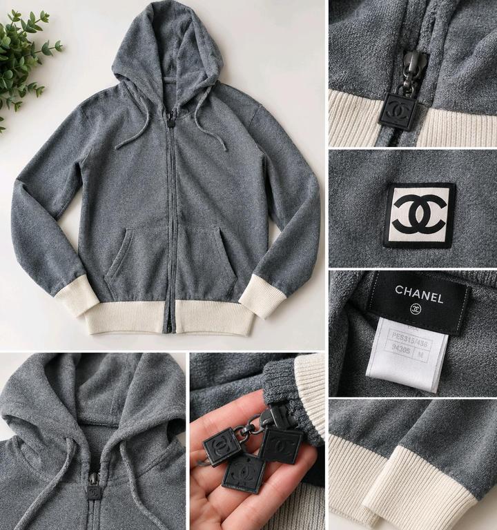 Chanel — серая кофта